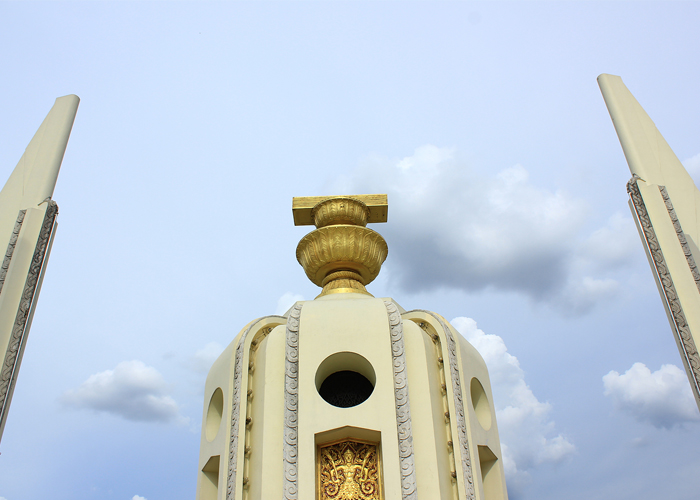 คนไทยต้องรู้ทันการเมืองไทย