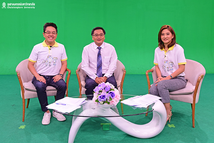 ให้สัมภาษณ์รายการ “หมอ on air” เรื่องงานวิจัย “ใบกะเพรา สวิมมิงแคร์”