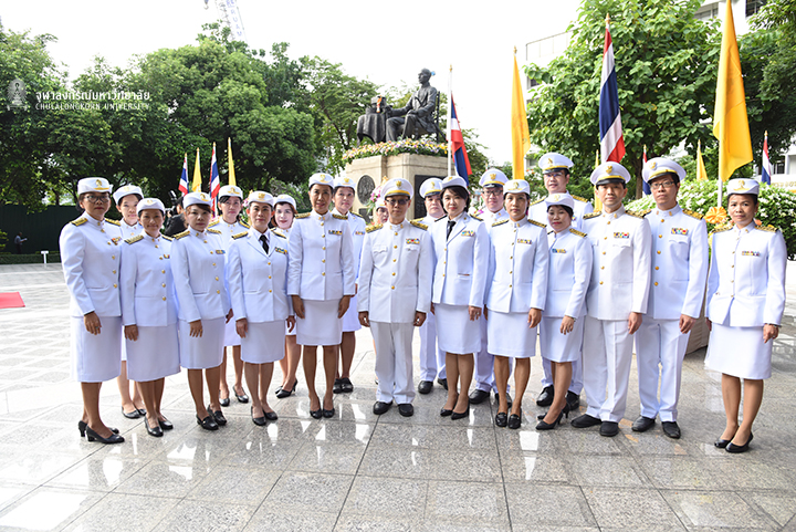 พิธีวางพุ่มดอกไม้ถวายสักการะพระบาทสมเด็จพระจอมเกล้าเจ้าอยู่หัว รัชกาลที่ 4 เนื่องในวันวิทยาศาสตร์แห่งชาติ