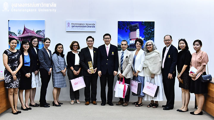 จุฬาฯให้การต้อ�Ȩ��ับผู้บริหารประ๶�ทศสเปน