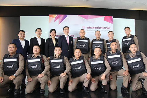 งานวิจัยจุฬาฯ ใช้จริงไม่ขึ้นหิ้ง “เสื้อเกราะกันกระสุน จามจุรี” ถูก-ได้มาตรฐาน-ลดนำเข้า