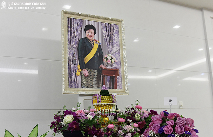 ผู้บริหารจุฬาฯ ลงนามถวายพระพร
