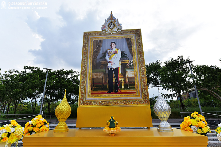การแสดงดนตรีเฉลิมพระเกียรติ และพิธีจุดเทียนถวายชัยมงคล
