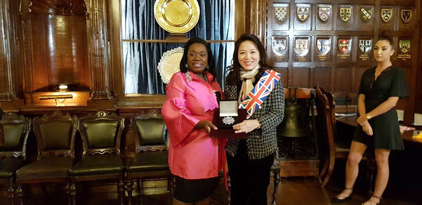 Chula Professor Receives Leadership Award 2019 from the British High Commission