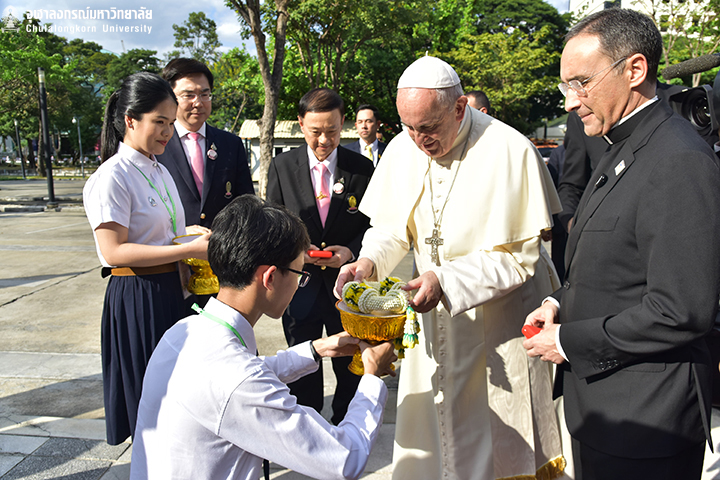 สม๶�ึϹ�จพระสั�Ȩ��ะปาปาฟรั�Ȩ��ิส๶�สด็จทรงแสดงปาฐกถาพิเศษที่จุฬาลงกรณ์มหาวิทยาลัย