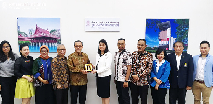 จุฬาฯให้การต้อ�Ȩ��ับผู้บริหารมหาวิทยาลัยประเทศอิ�Ȩ��ึϹ��Ȩ��ซีย