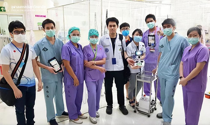 CU-RoboCovid ส่งมอบหุ่นยนต์ขนส่ง และสื่อสารทางไกลให้โรงพยาบาล