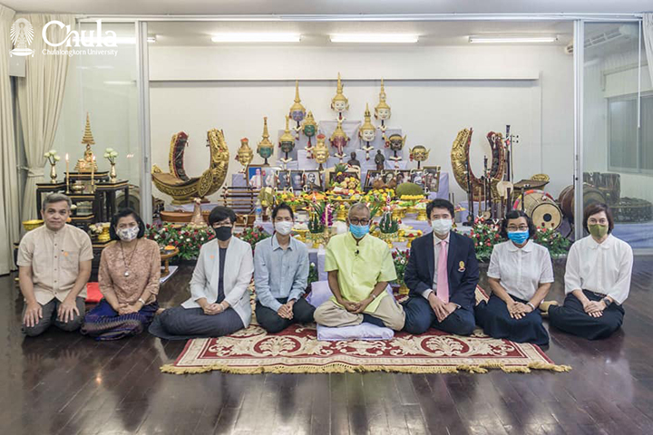 สาขาดุริยางคศิลป์ไทย คณะศิลปกรรมศาสตร์ จุฬาฯ จัดพิธีคำนับครูดนตรีไทย ปีการศึกษา 2563