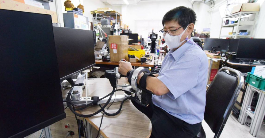 Plan Will Send Rehabilitation Robots Home with Stroke Patients