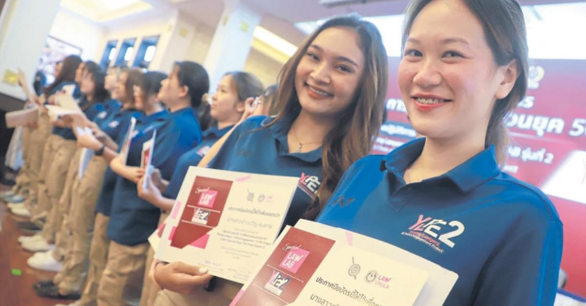 Photo News: On the Job Training