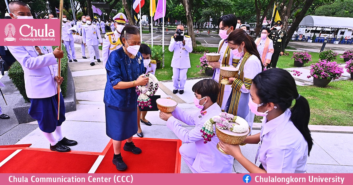 สมเด็จพระกนิษฐาธิราชเจ้า กรมสมเด็จพระเทพรัตนราชสุดา ฯ สยามบรมราชกุมารี เสด็จฯ แทนพระองค์พระราชทานปริญญาบัตรแก่บัณฑิตจุฬาฯ ปีการศึกษา 2565 เป็นวันที่สอง