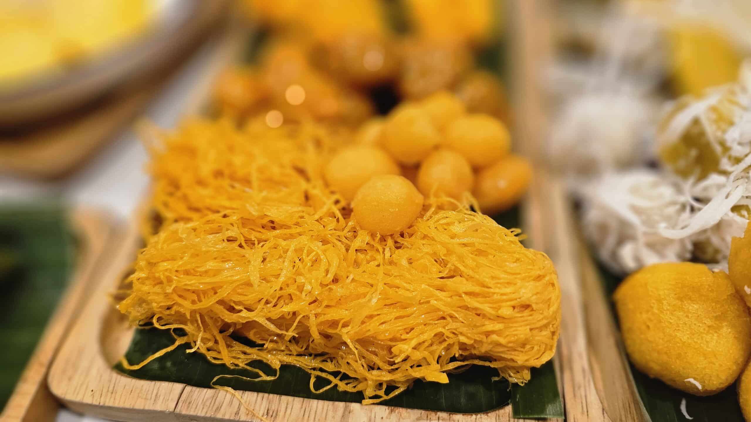 ร้านขนมไทยแม่เดือน บรรทัดทอง