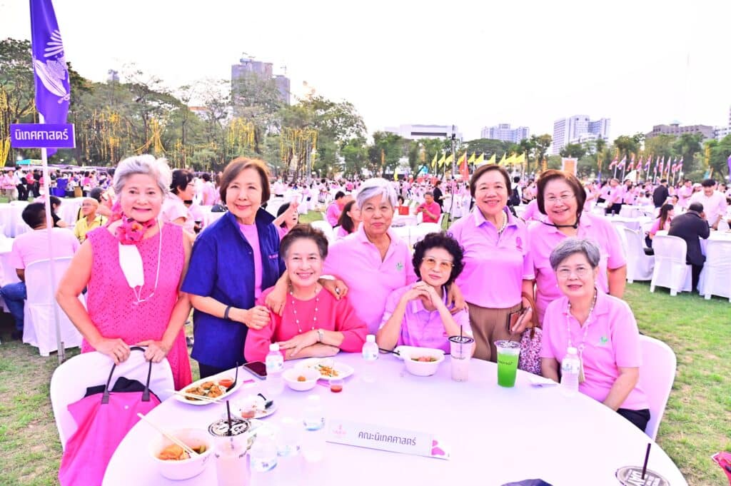 The �鶹���� Alumni Association under the King's Patronage (CUAA) bonded together during the 107th Chula Anniversary Homecoming event.