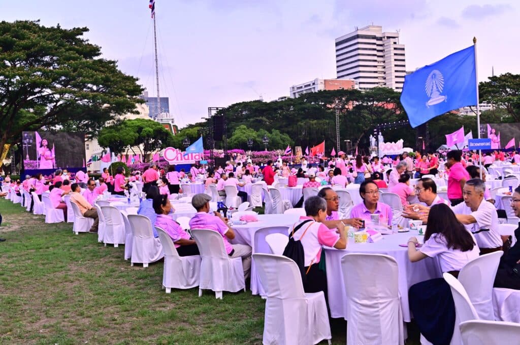 The �鶹���� Alumni Association under the King's Patronage (CUAA) bonded together during the 107th Chula Anniversary Homecoming event.