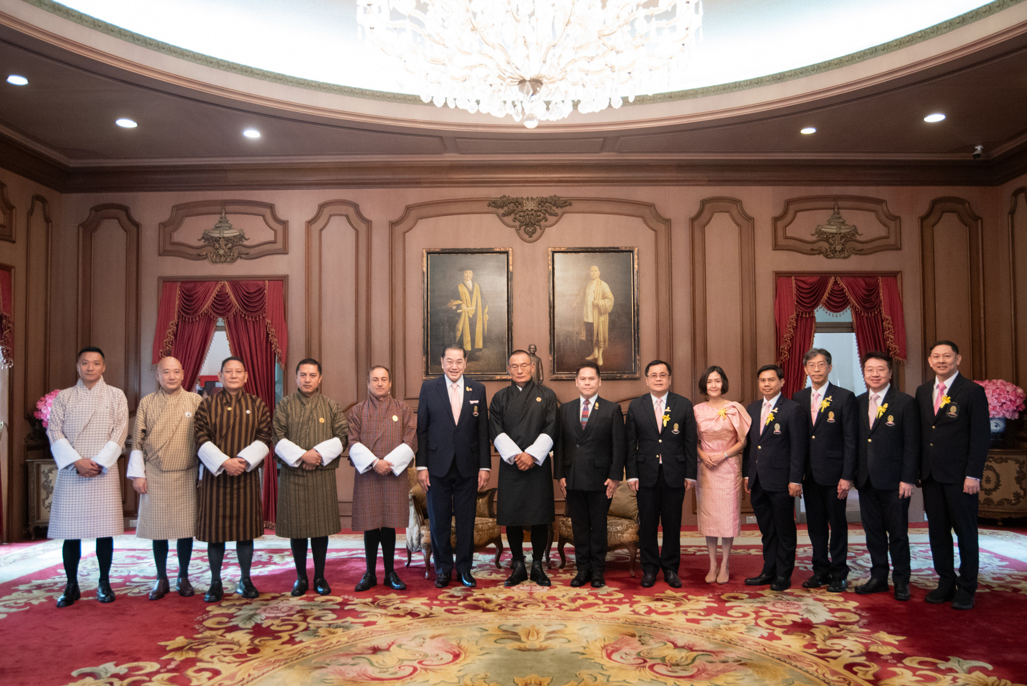 �鶹���� Invites Bhutan Prime Minister Gives a Special Talk on ��Enlightened Leadership��?