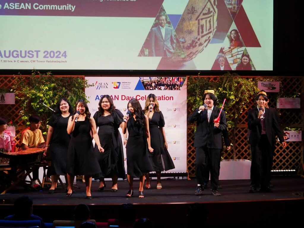 Chula Faculty of Fine and Applied Arts Performs at ASEAN Week 2024 to Celebrate the 57th Anniversary of ASEAN?