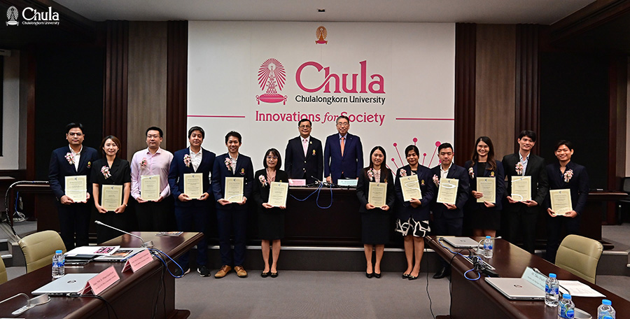 �鶹����, in collaboration with the Asahi Glass Foundation, organized the 32nd Special Seminar and Research Grant Ceremony of the Asahi Glass Foundation Japan for 2024 