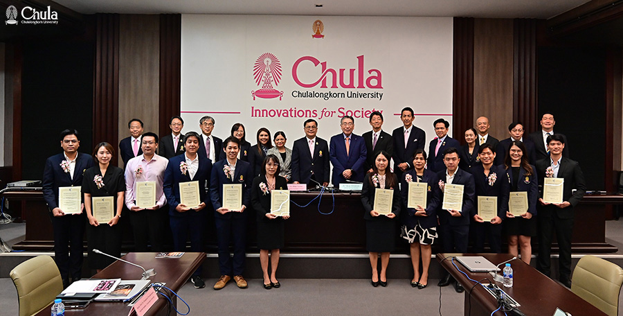 �鶹����, in collaboration with the Asahi Glass Foundation, organized the 32nd Special Seminar and Research Grant Ceremony of the Asahi Glass Foundation Japan for 2024 