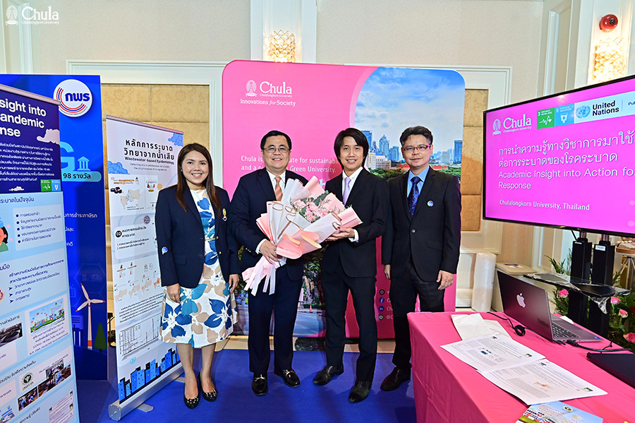 Acting President of �鶹���� Congratulates Two Professors for Winning Two Government Excellence Awards in 2024