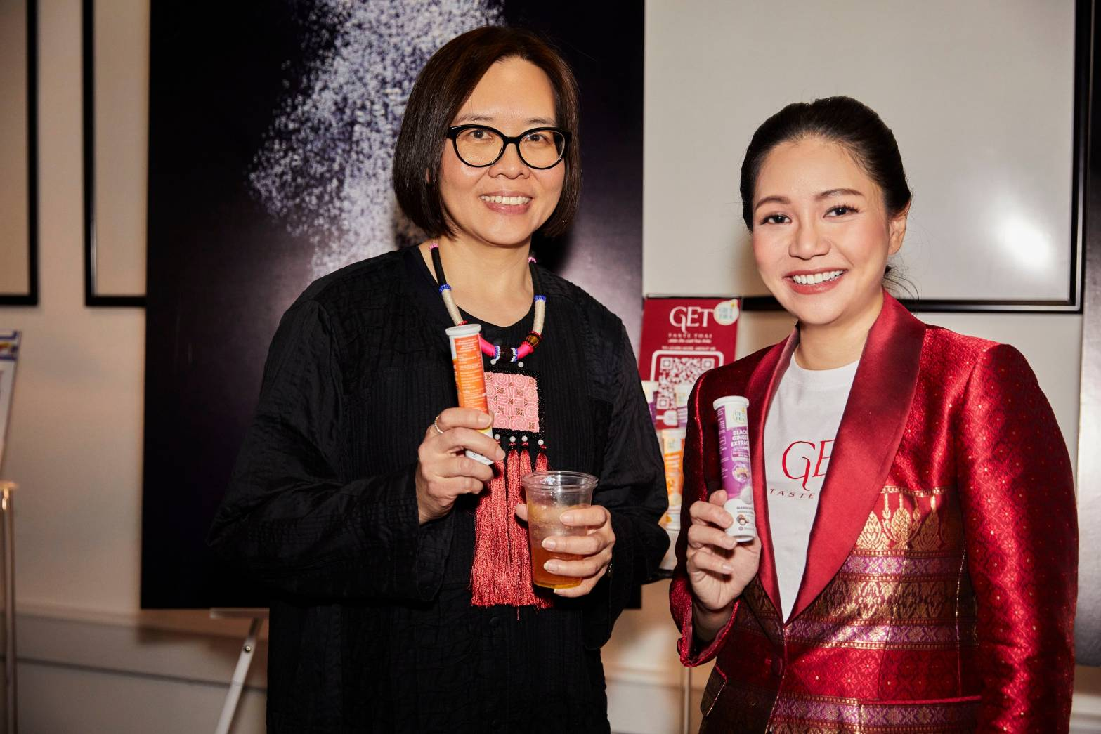 World��s First ��Thai Fruit Flavored Herbal Effervescent Tablets�� from Deep Tech R&D by �鶹���� and the Private Sector