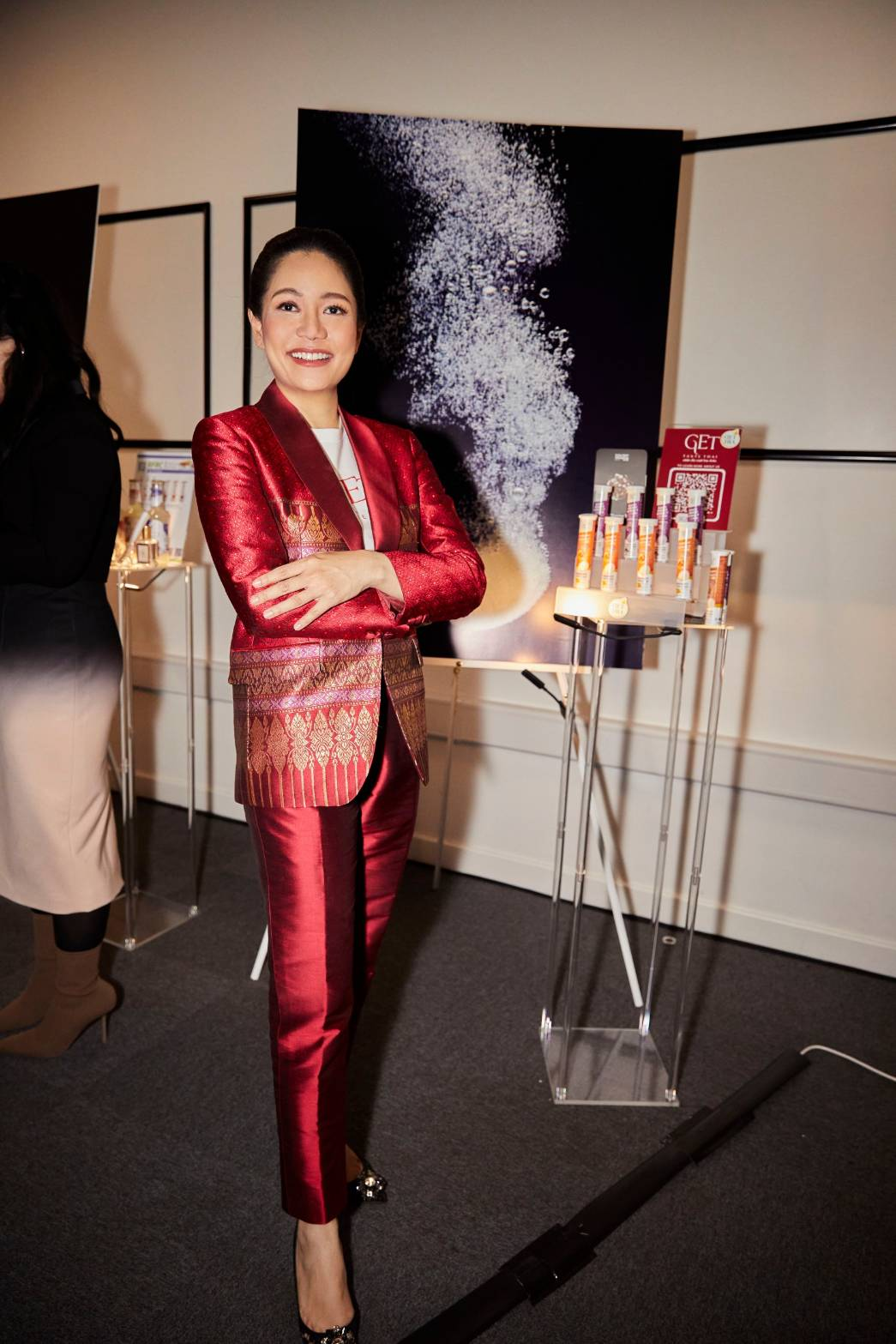 World��s First ��Thai Fruit Flavored Herbal Effervescent Tablets�� from Deep Tech R&D by �鶹���� and the Private Sector