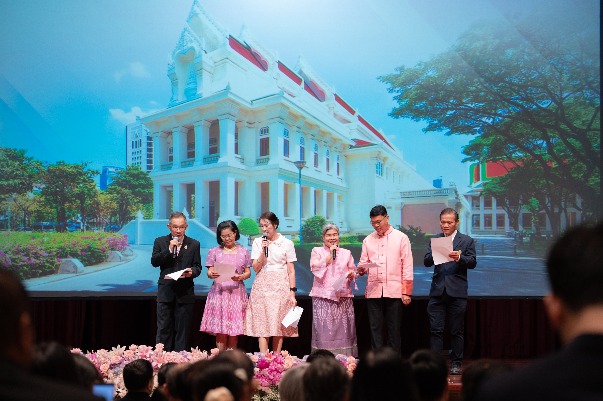 �鶹���� Holds Ceremony for Golden Medal of Honor and Farewell to Retirees for the Year 2024 