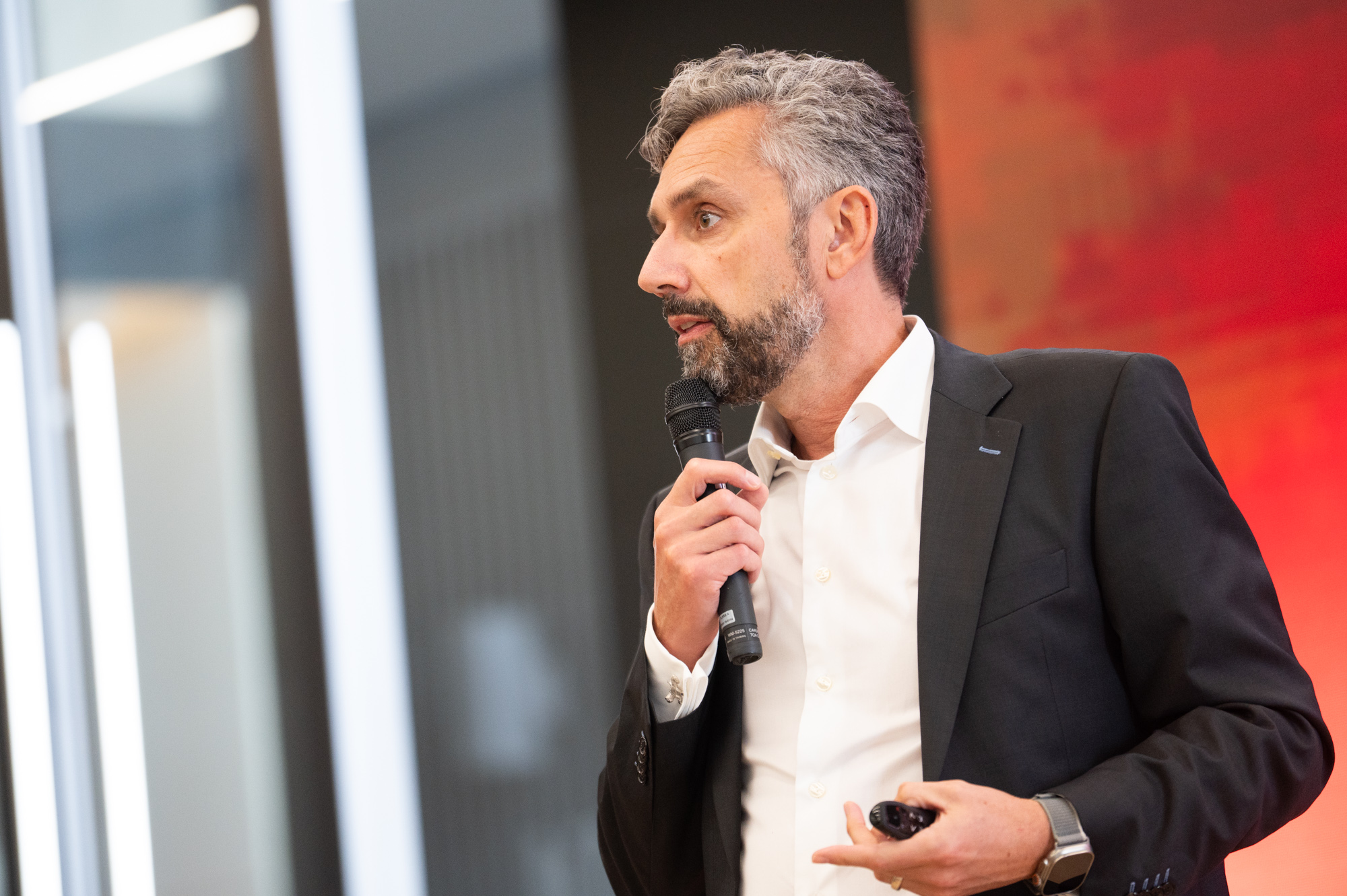 Seminar "From Startups to Scale-Ups: a Swedish Perspective" CUTIP Partners to Boost Thai Startups�� Global Success in Sweden