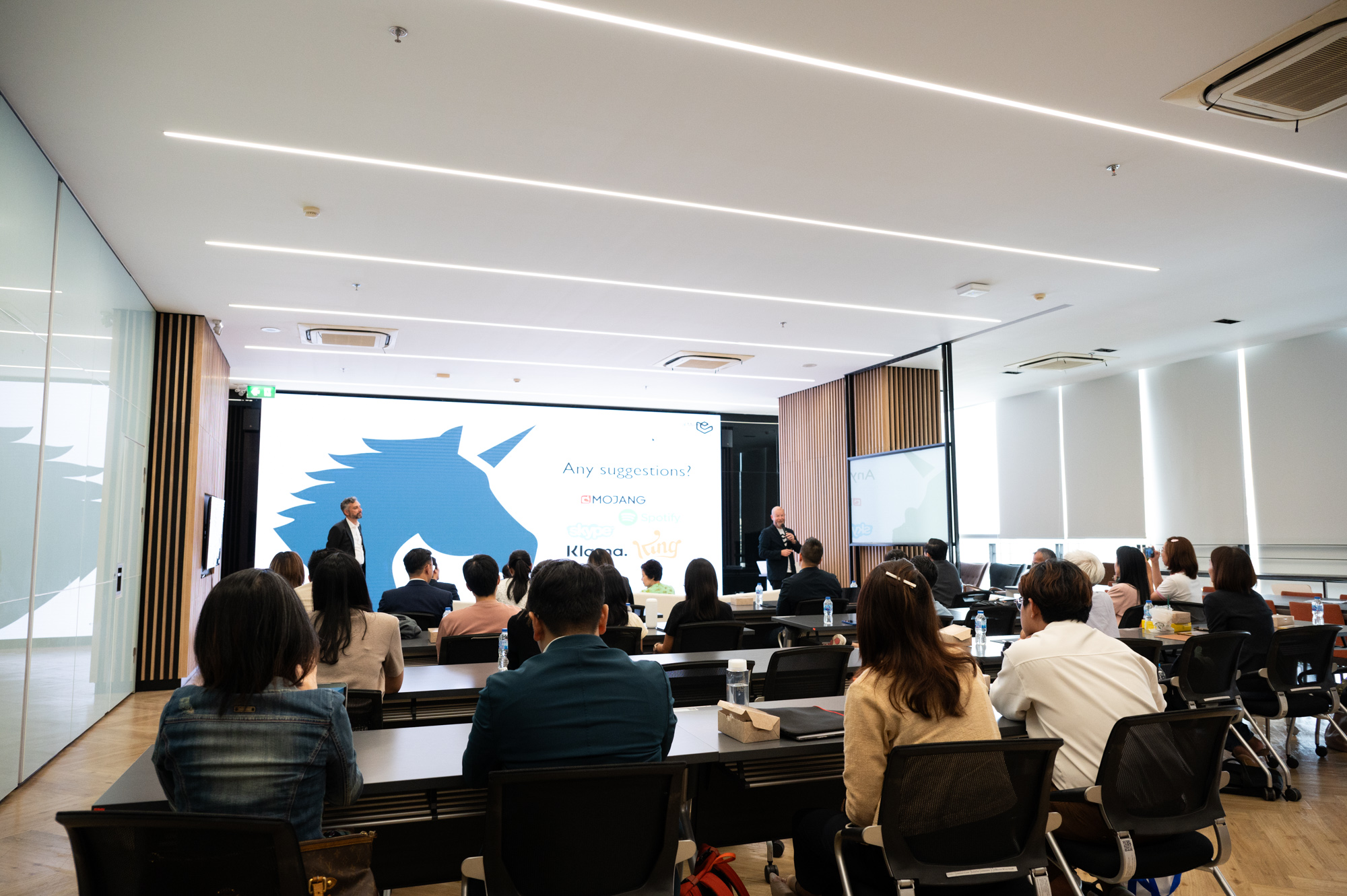 Seminar "From Startups to Scale-Ups: a Swedish Perspective" CUTIP Partners to Boost Thai Startups�� Global Success in Sweden