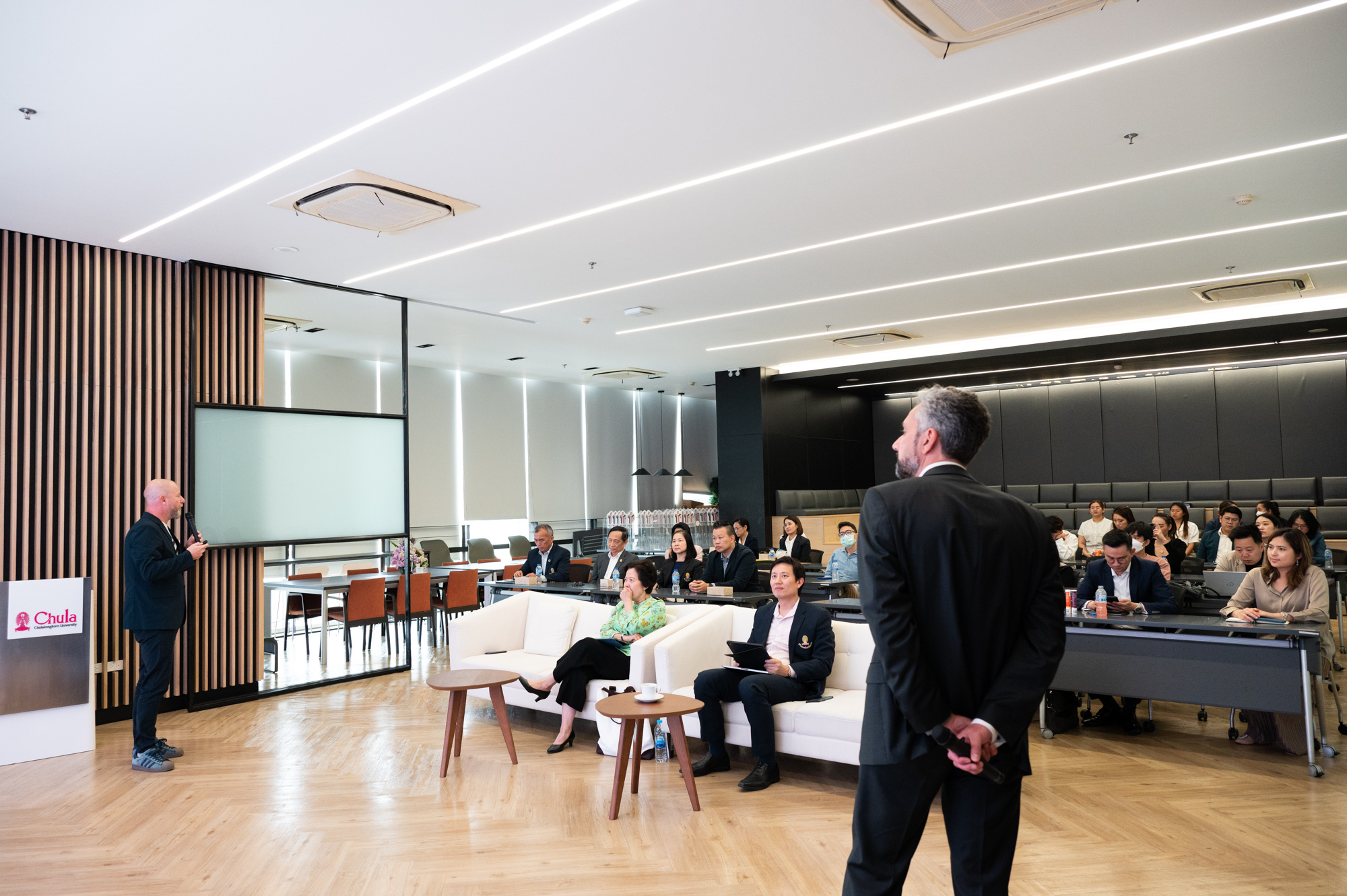 Seminar "From Startups to Scale-Ups: a Swedish Perspective" CUTIP Partners to Boost Thai Startups�� Global Success in Sweden