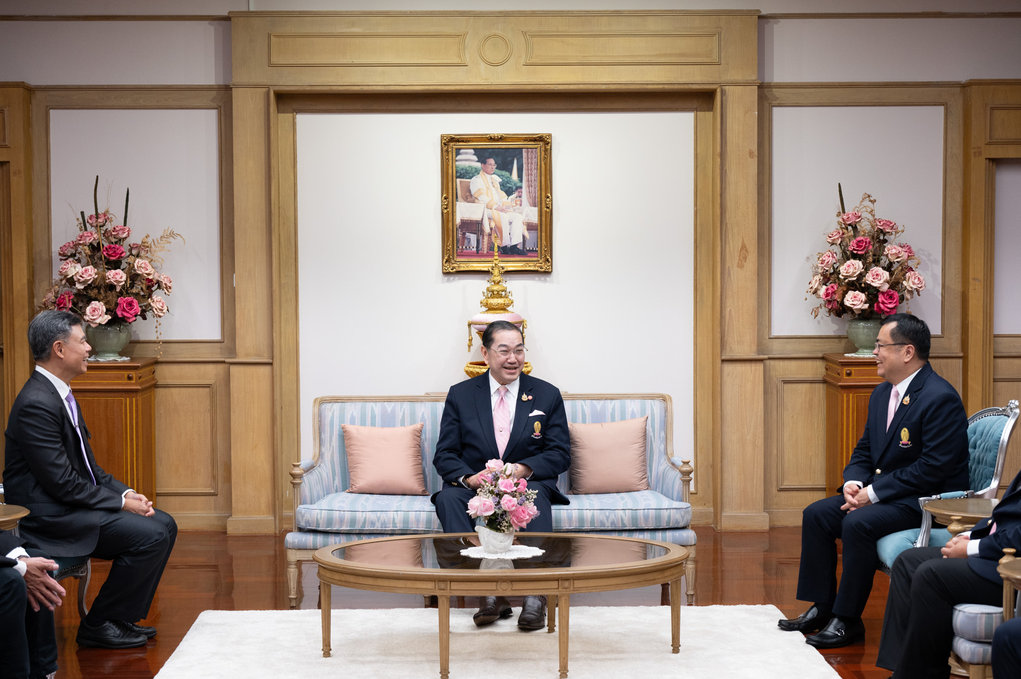 Prof. Dr. Surakiart Sathirathai Chairman, �鶹���� Council