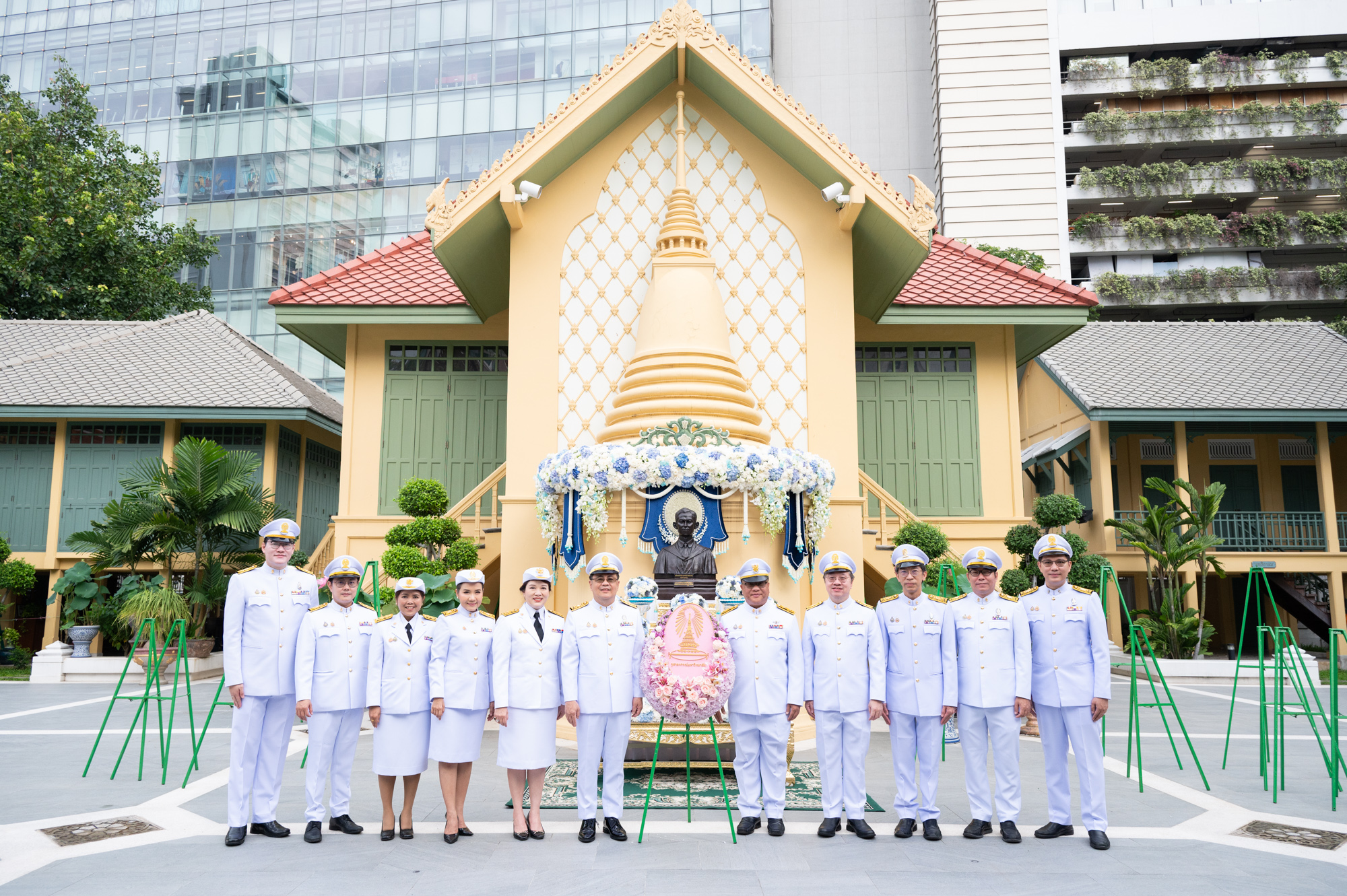 Chula Administrators Attend the Wreath-Laying Ceremony in Honor of Prince Mahidol of Songkhla on Mahidol Day?