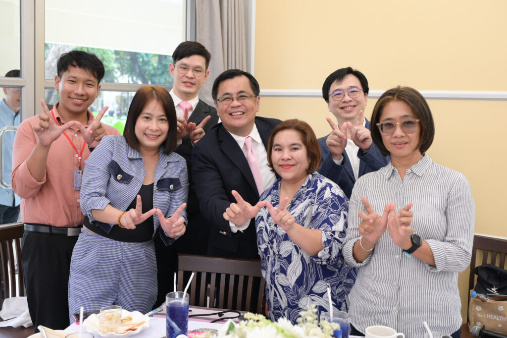 ��Chula Media Afternoon Tea": President Shares Vision to Elevate Chula as a Global-Thai AI University Leader 