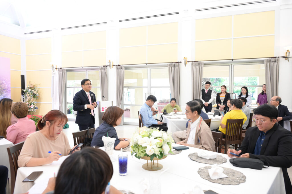 Professor Dr. Wilert Puriwat President, �鶹����