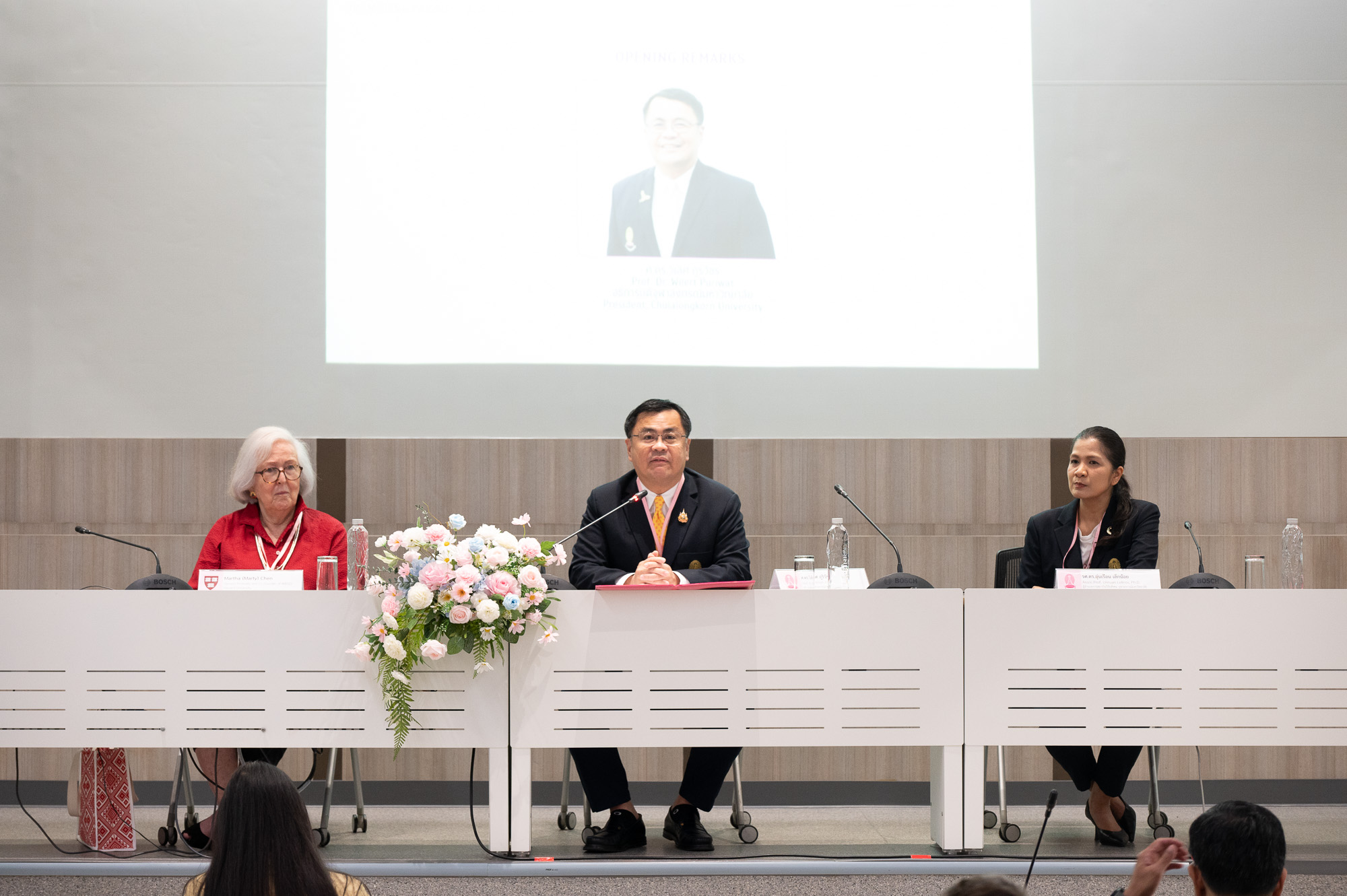 Economic Justice at the Base of the Economic Pyramid: Promoting Fairness and Inclusion for Informal Workers?