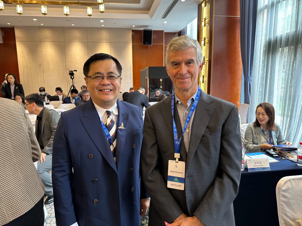 Chula President Attends the Beijing Forum 2024 and Delivers a Lecture on ��Digital Intelligence Education��
