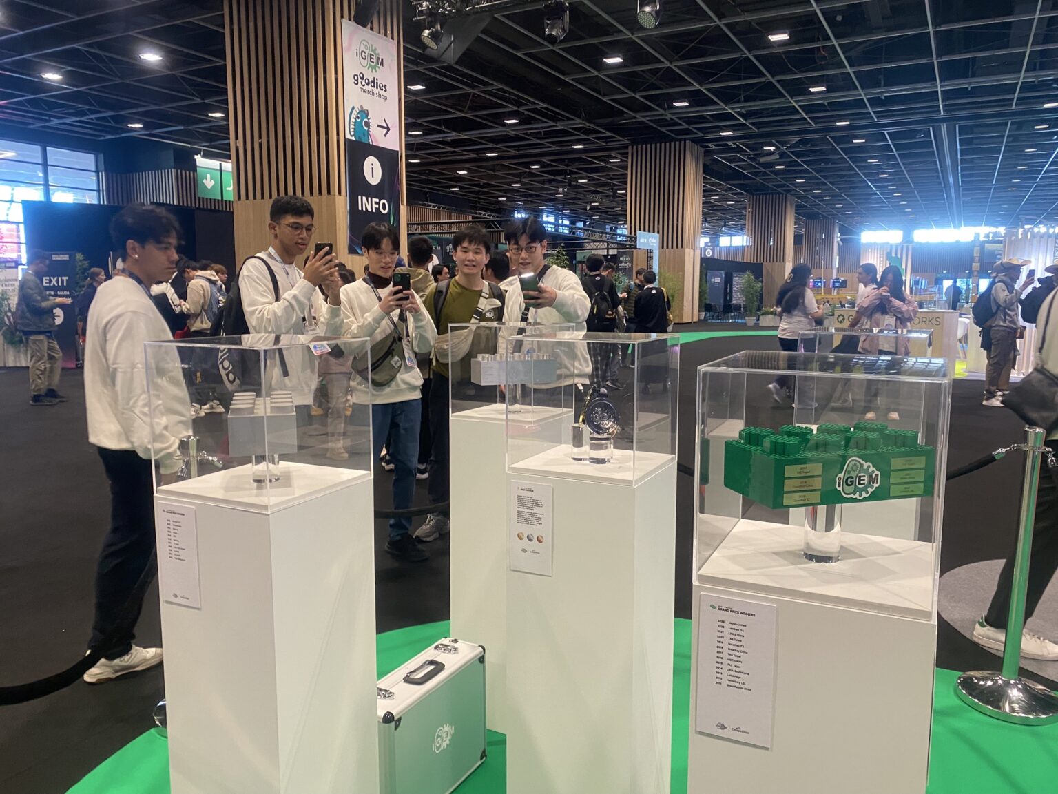 Chula's Medical, Engineering, and Demonstration School Students Win a Silver at IGEM 2024 Grand Jamboree in France?