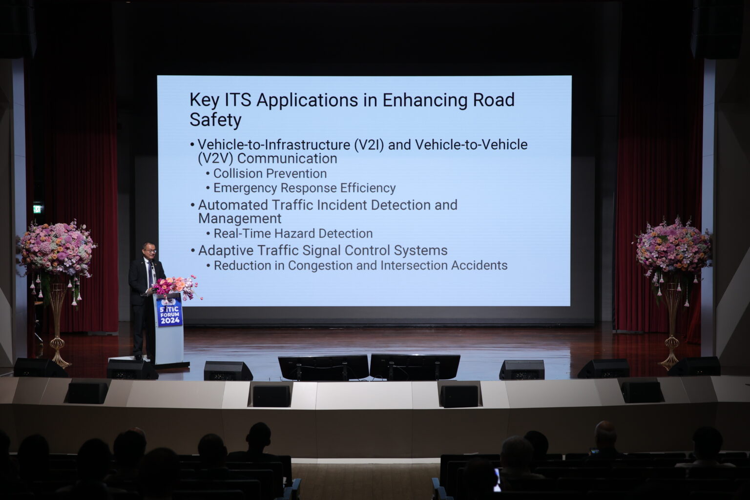 iTIC Forum 2024: Chula Engineering and Thai Intelligent Traffic Foundation Showcase AI for Better Traffic Discipline?