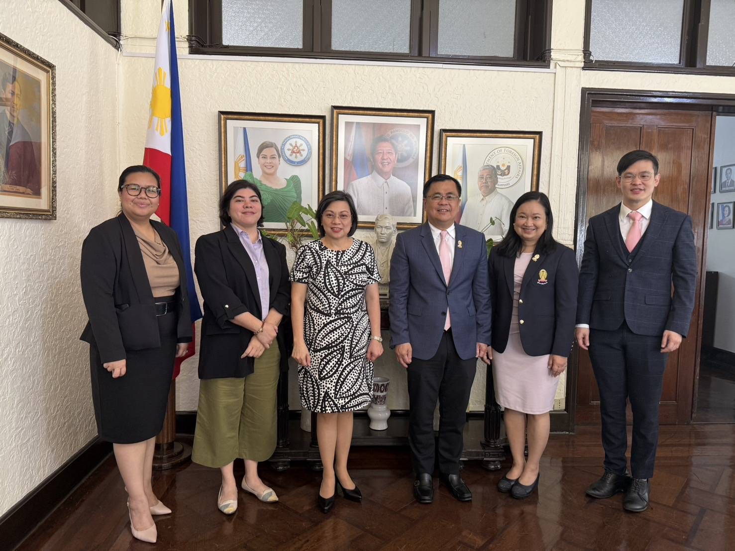 �鶹���� and Philippine Embassy Unite to Pioneer Landmark Academic and Cultural Collaboration
