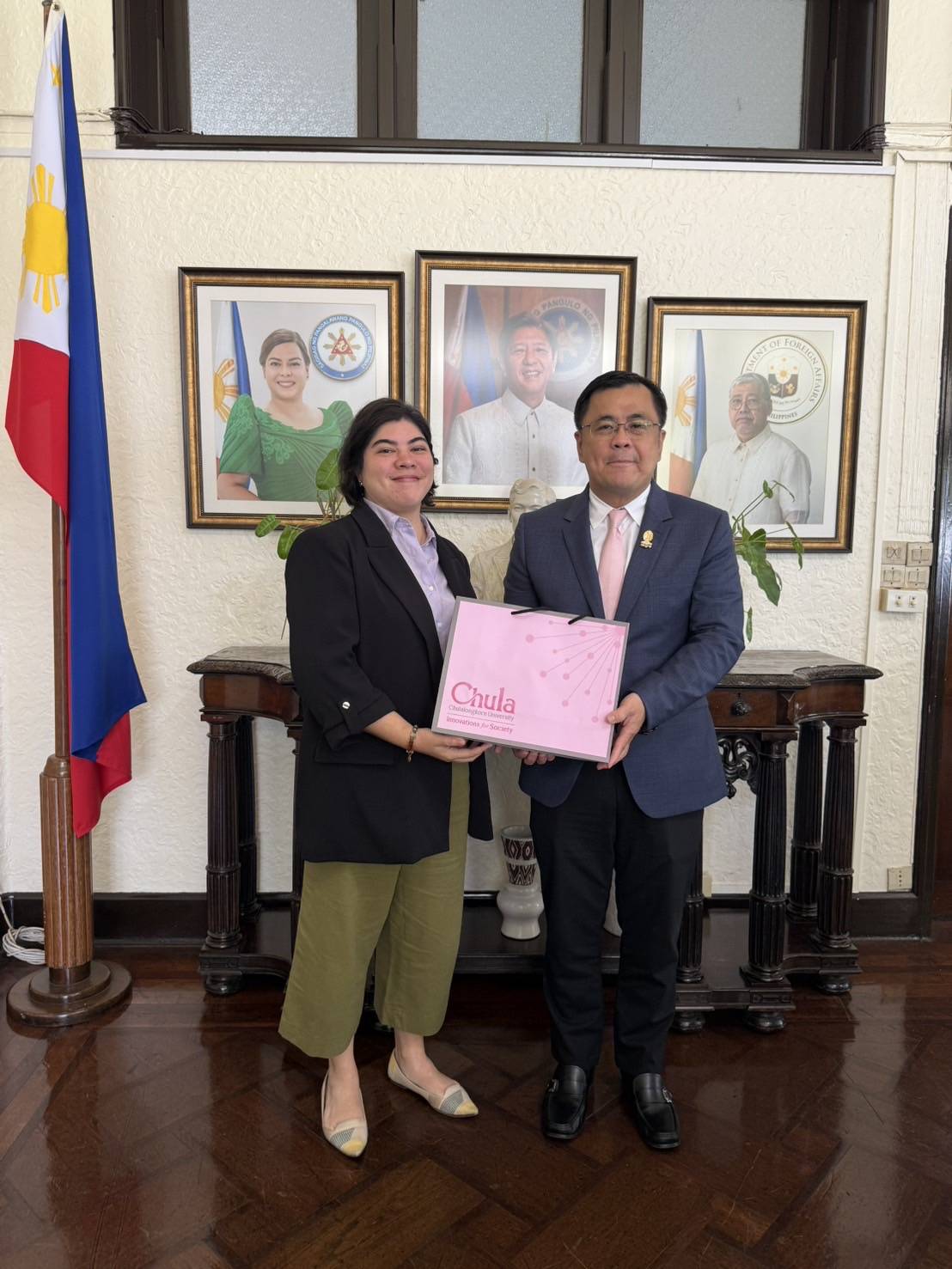 �鶹���� and Philippine Embassy Unite to Pioneer Landmark Academic and Cultural Collaboration