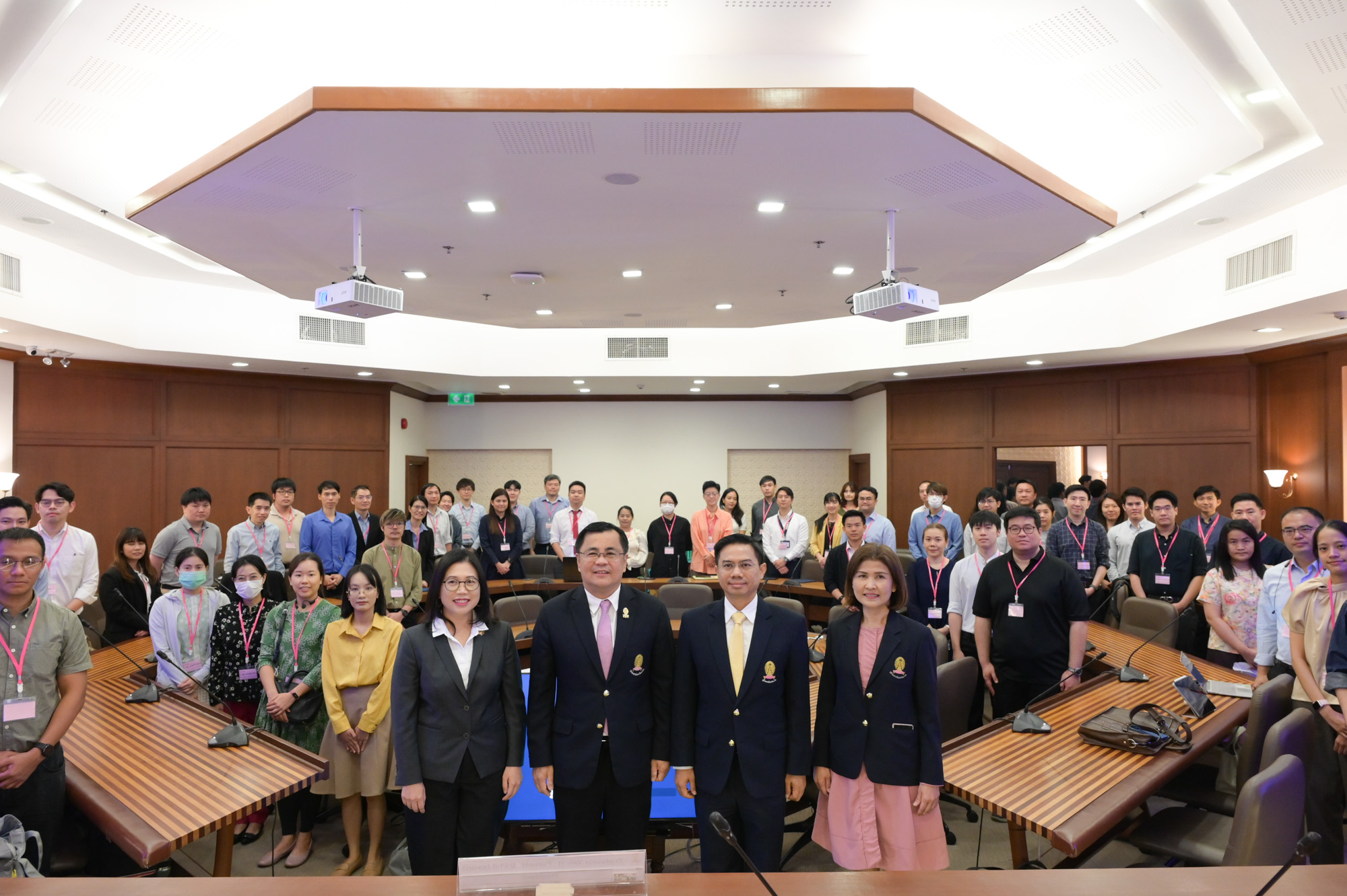Orientation for New Lecturers and Researchers: ��Potential Development for New Lecturers and Researchers�� Gen 30?