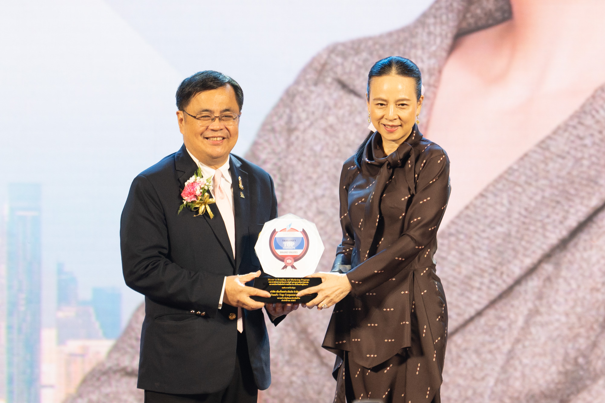 Chula Joins Forces with Google and AFP to Equip Thai Journalists with AI Tools to Combat Fake News in the Digital Era? ????? ?????? Google ??? AFP ???????? AI ?????????????????????????? ?????? Fake News ??????????