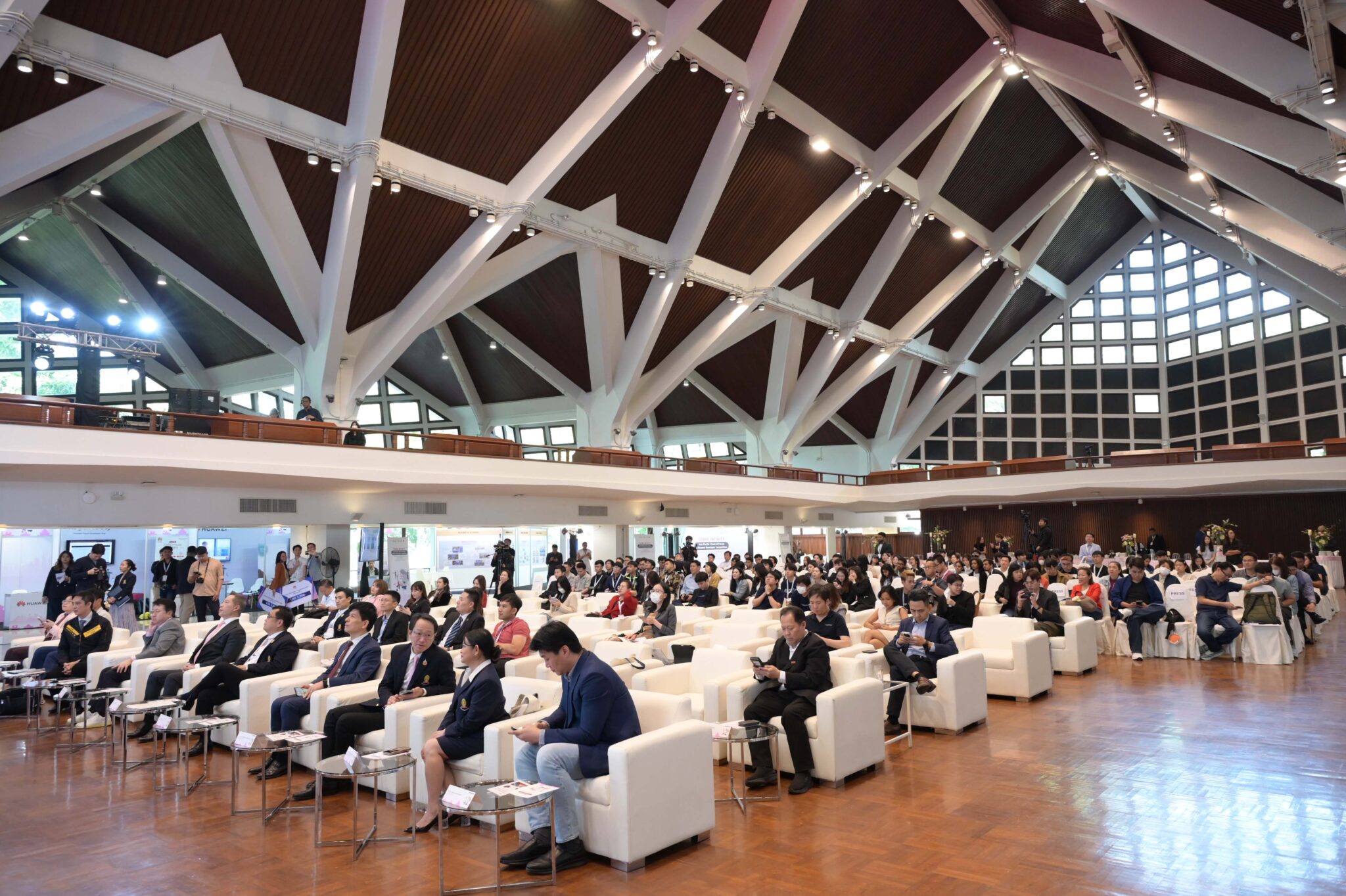Chula, Huawei, and BUPT Collaborate to Develop ICT Workforce at Asia Pacific Cloud AI Forum & Huawei Developer Competition?