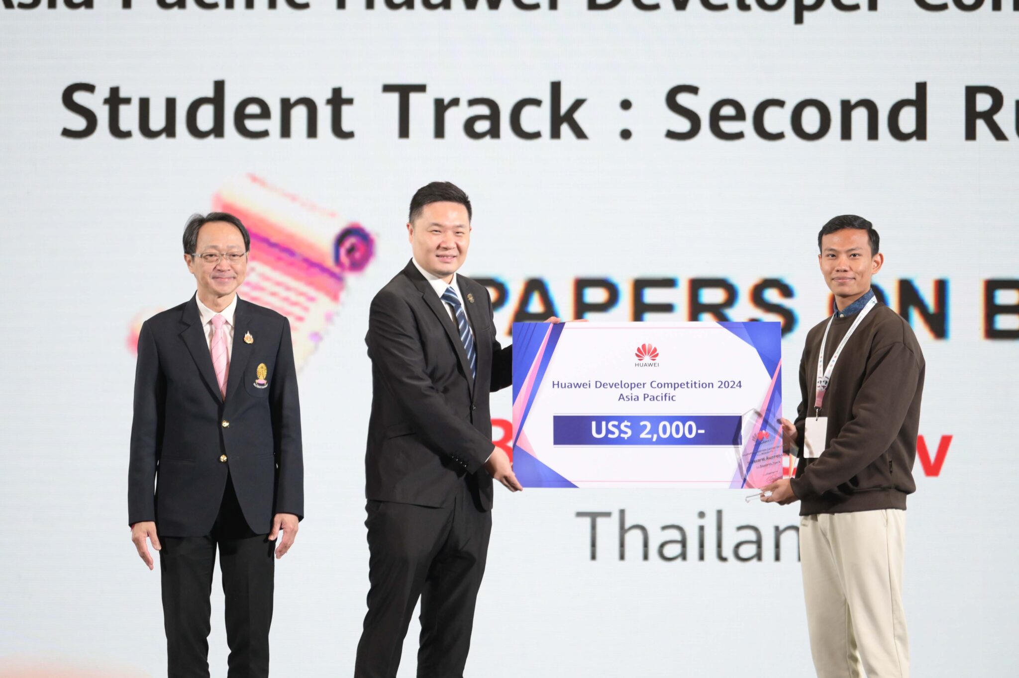 Chula, Huawei, and BUPT Collaborate to Develop ICT Workforce at Asia Pacific Cloud AI Forum & Huawei Developer Competition?
