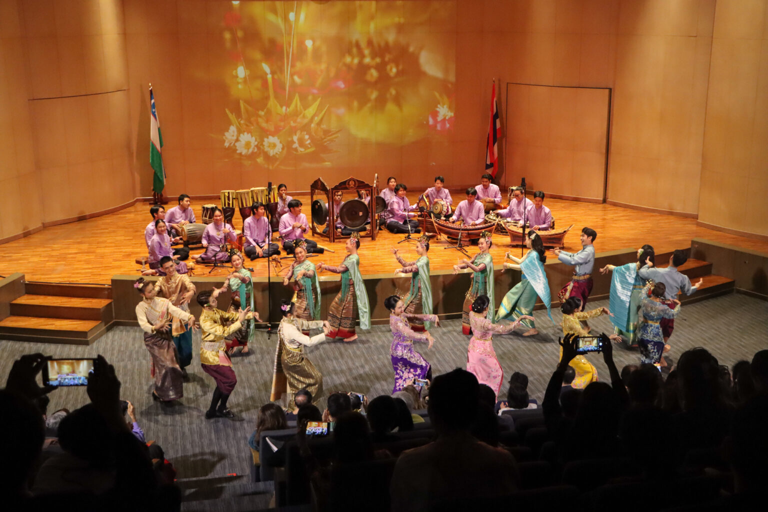 Faculty of Fine and Applied Arts, �鶹����, Sign an MOU and a Concert and Performances with Artists from Uzbekistan State Institute of Arts and Culture 