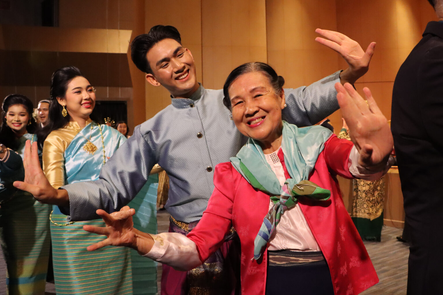 Faculty of Fine and Applied Arts, �鶹����, Sign an MOU and a Concert and Performances with Artists from Uzbekistan State Institute of Arts and Culture 