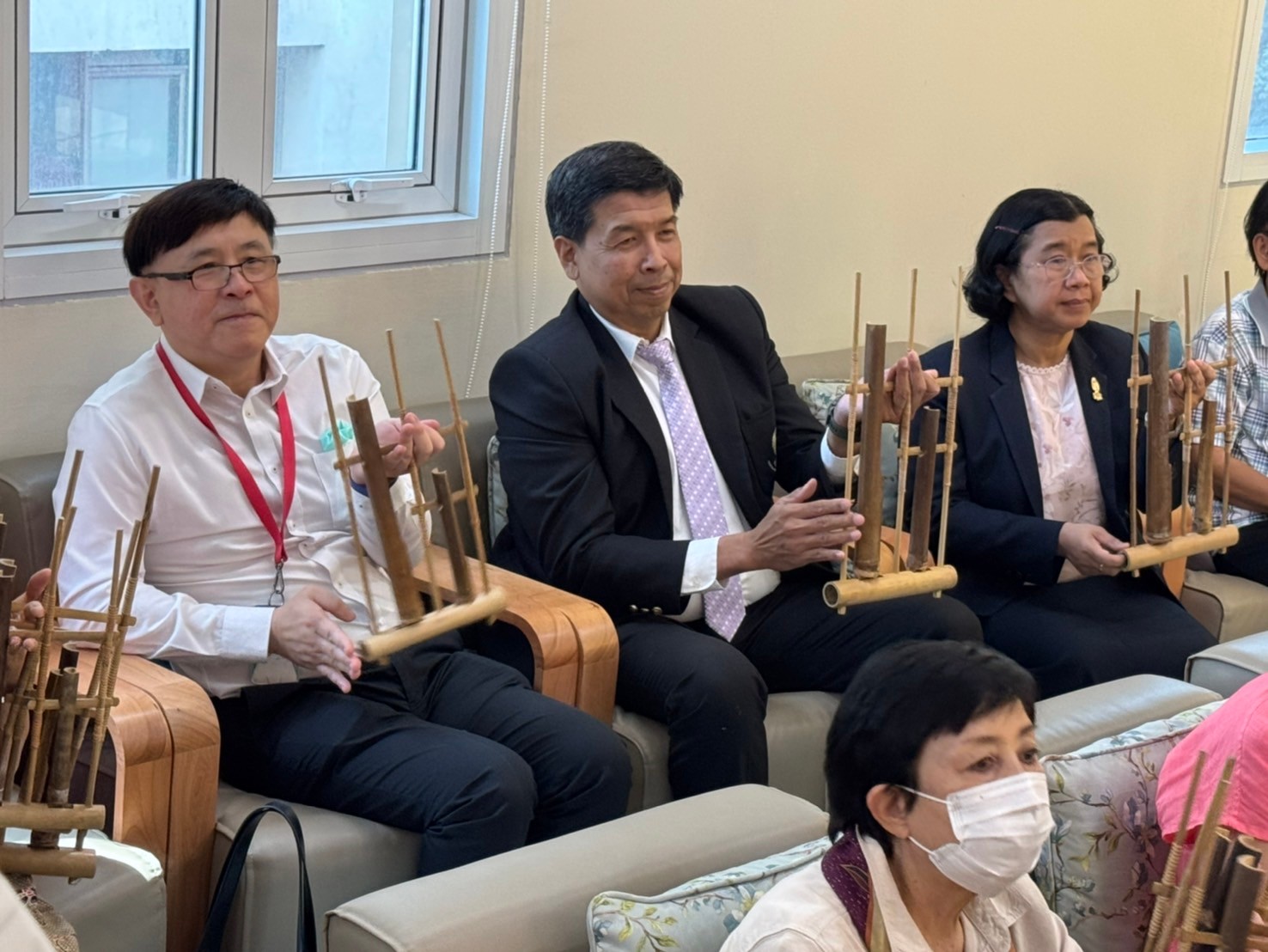 Chula Fine Arts Delivers Elder Eats 1.0 & Music Therapy to Elderly at King Chulalongkorn Memorial Hospital