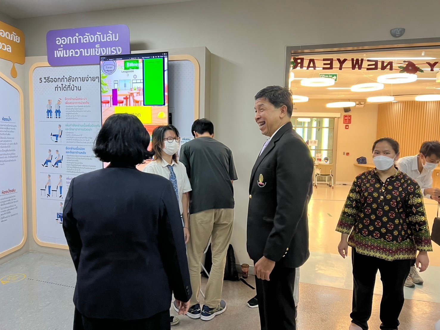 Chula Fine Arts Delivers Elder Eats 1.0 & Music Therapy to Elderly at King Chulalongkorn Memorial Hospital