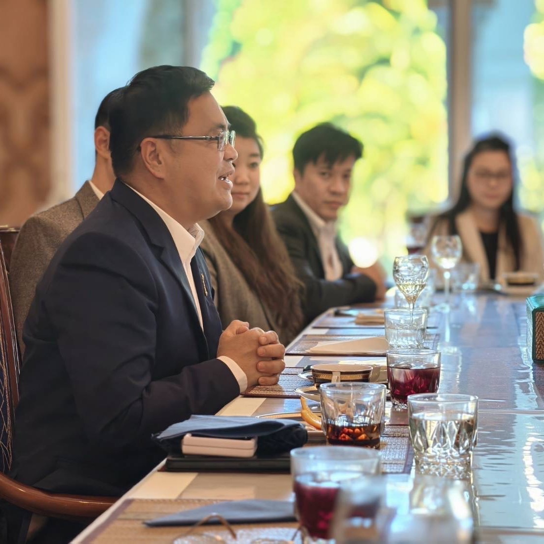 Chula President Visits Thailand’s Ambassador to Spain to Strengthen Thai-Spanish Educational Ties