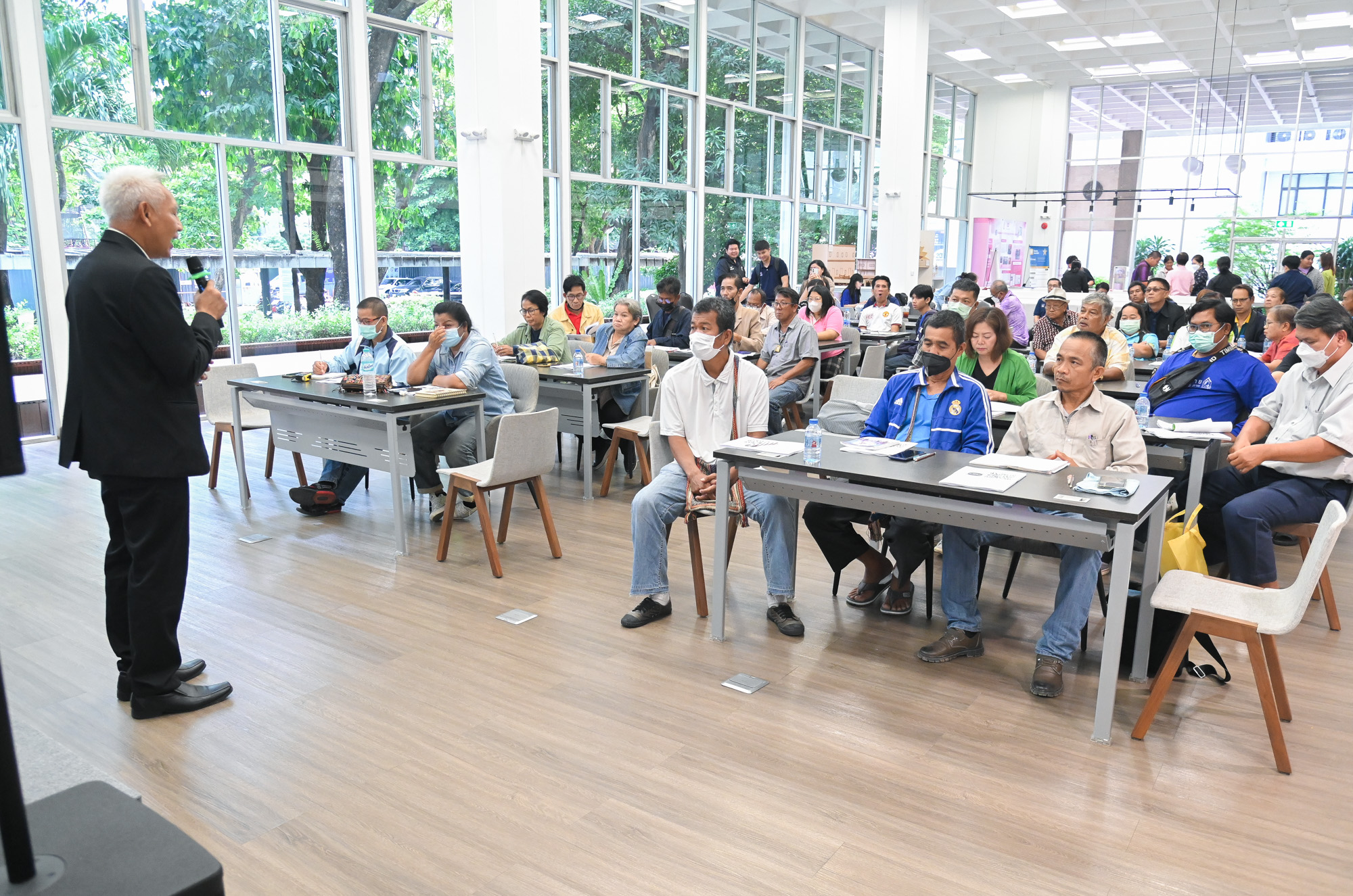 “Chula ARi” Expands Network to Empower Community Workers?