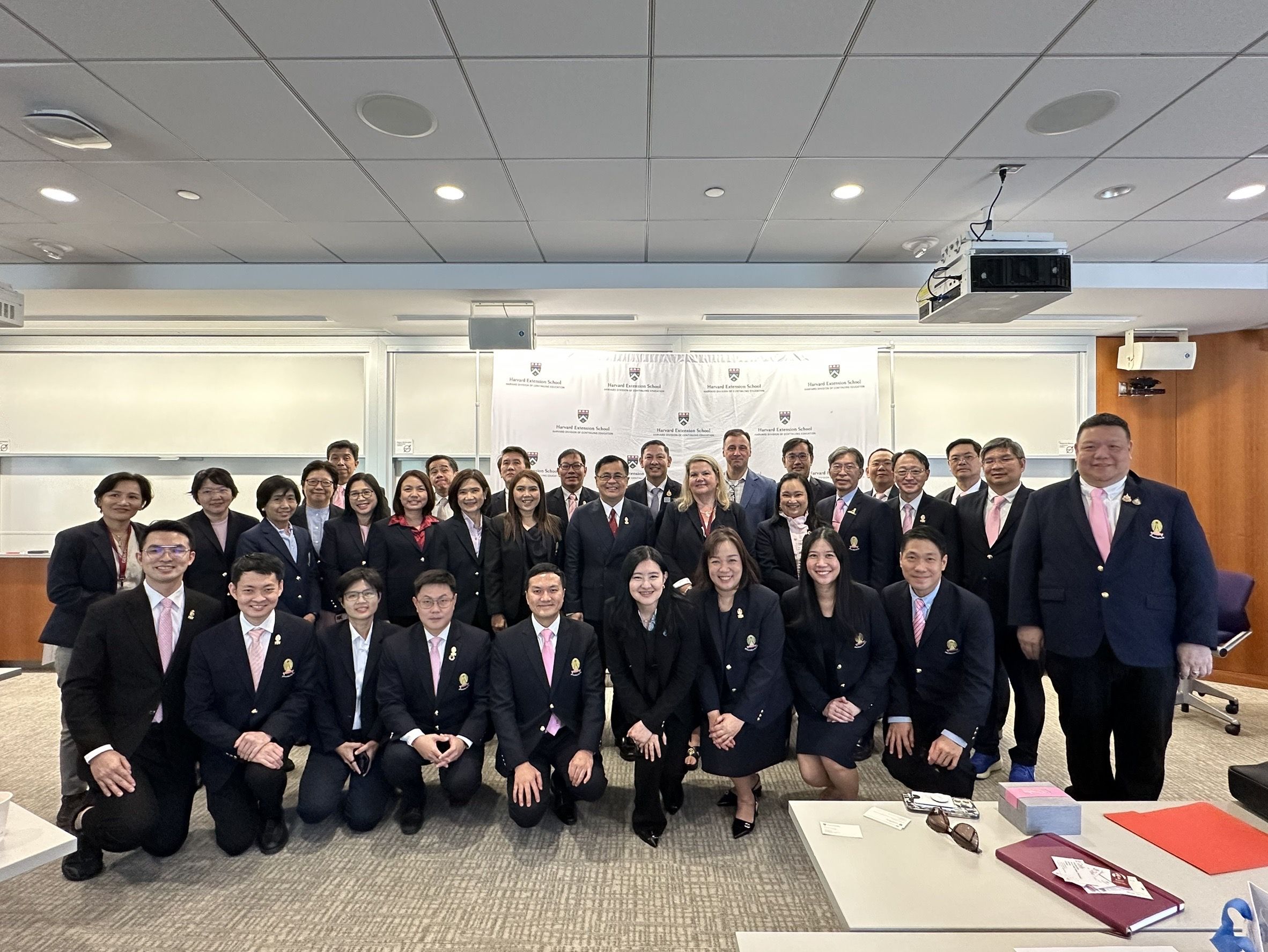 Chula�CHarvard Collaboration Marks a Milestone in Globalizing Thai Intellectual Heritage?